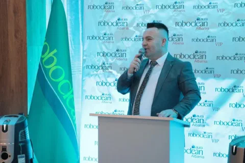 Speaker presenting at a Roboclean event